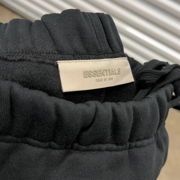 Fear of God Essentials SS22 'Stretch Limo' Relaxed Sweatpants Size M - Picture 7 of 8